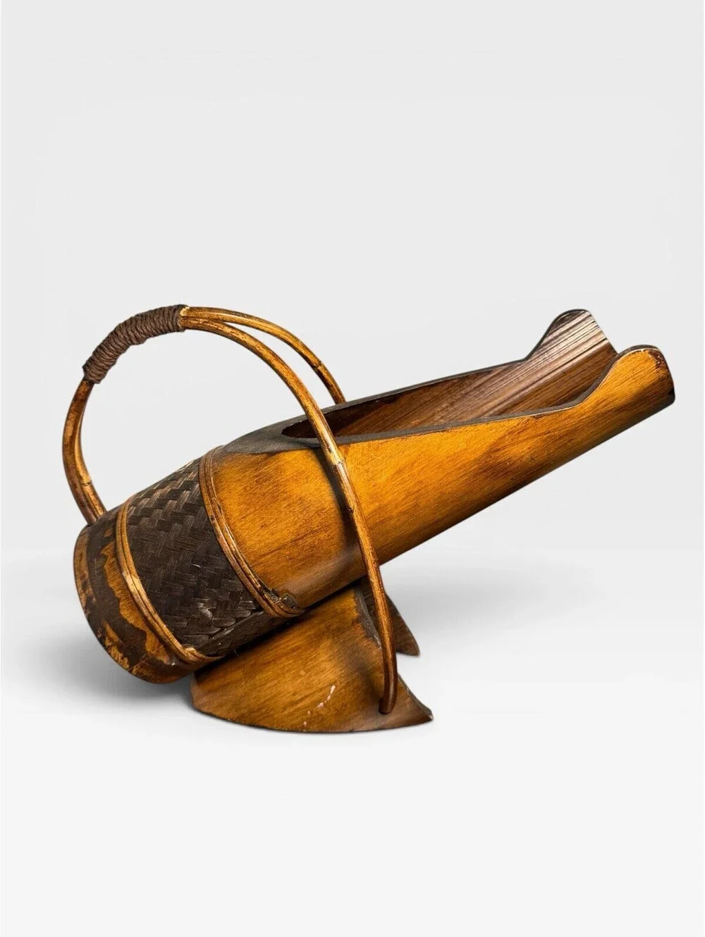 Kinaree Handmade Bamboo Rattan Wine Bottle Holder Basket With Handle Thailand